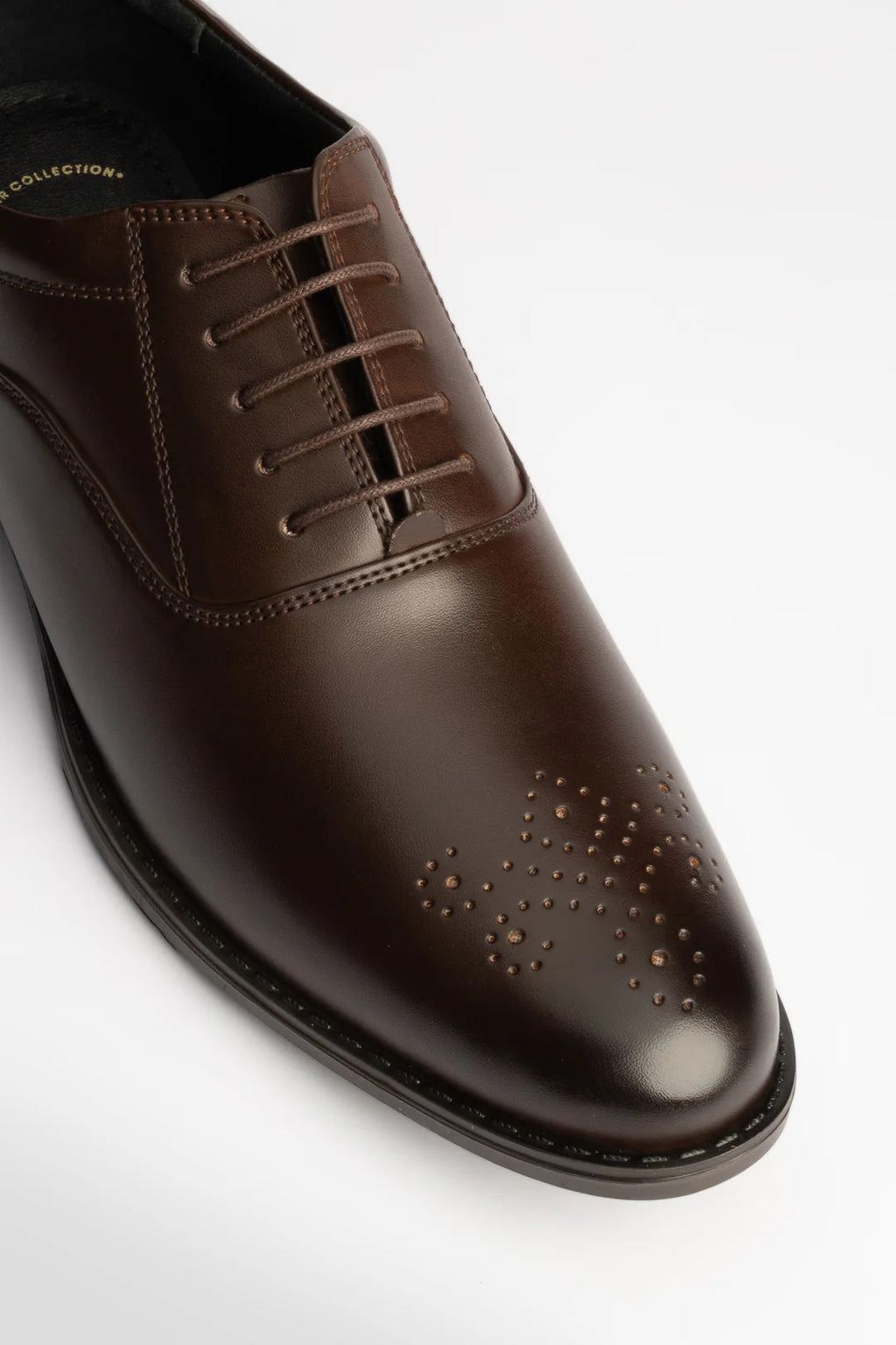 SAVELLONNE LACE UPS